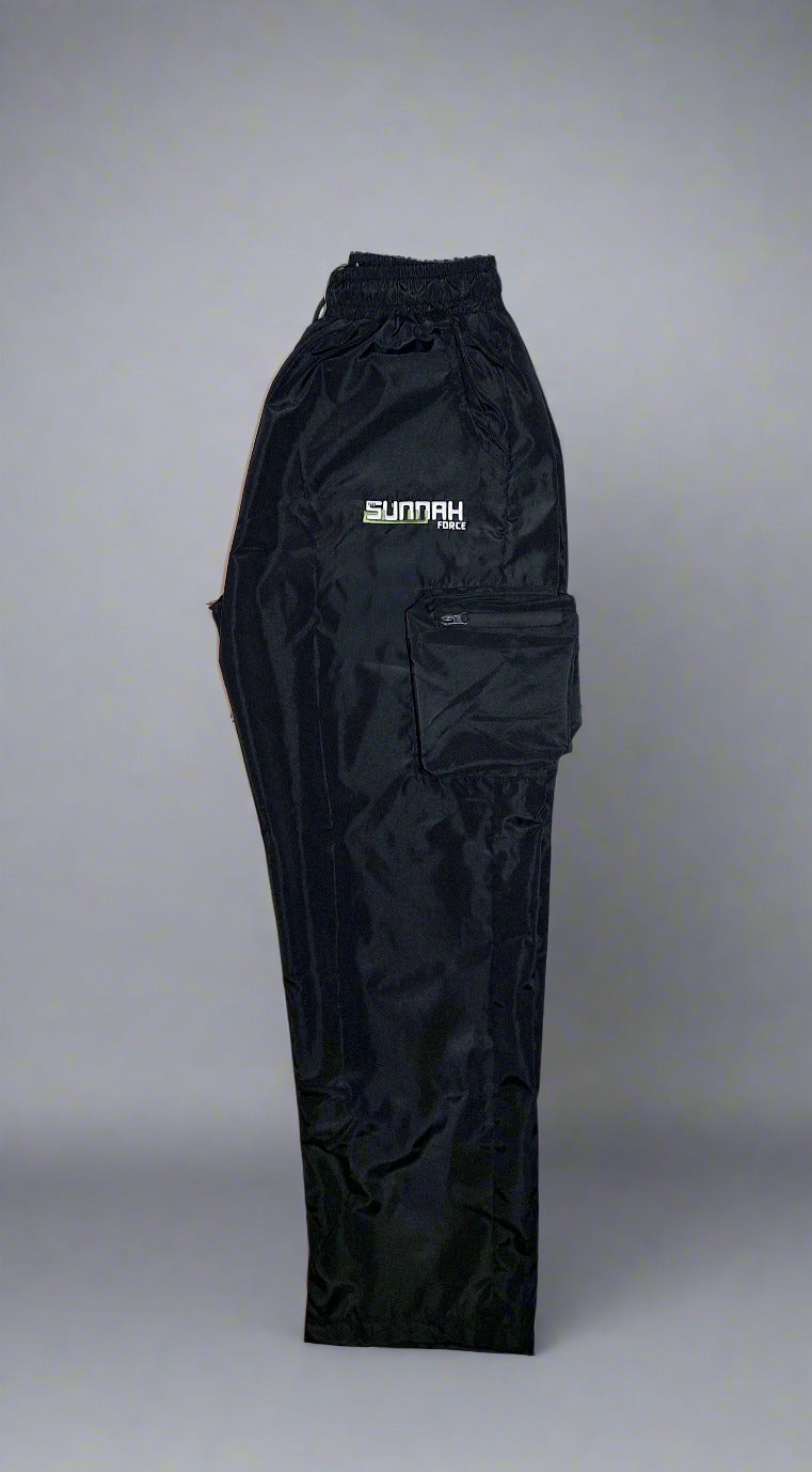 Black/Cargo windbreaker trouser