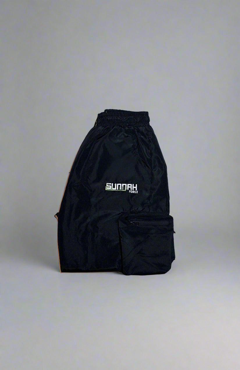Black/Cargo windbreaker trouser